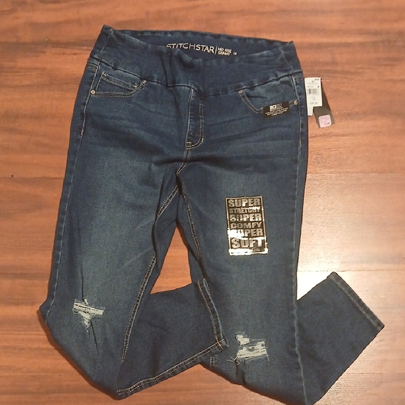 Women's Blue Jeans - Picture 1 of 3